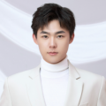《办公室高潮秘书